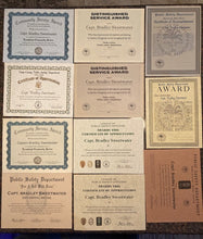 Load image into Gallery viewer, Emerald  Certificates, Name Plates and Flyers