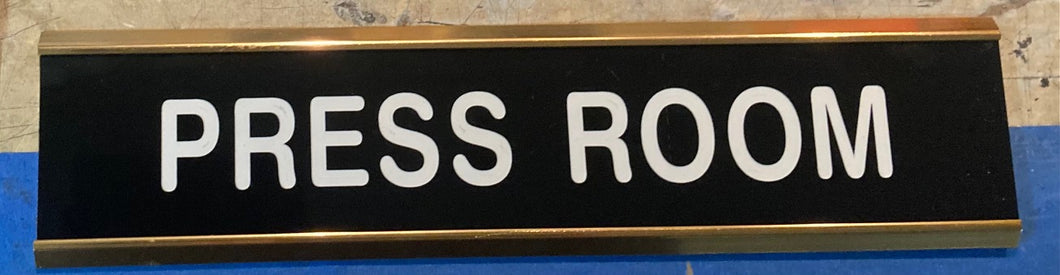 Emerald - Sign Holders + 1) 2x10 Press Room