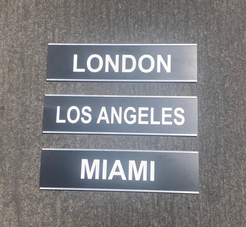 Emerald Clock Signs